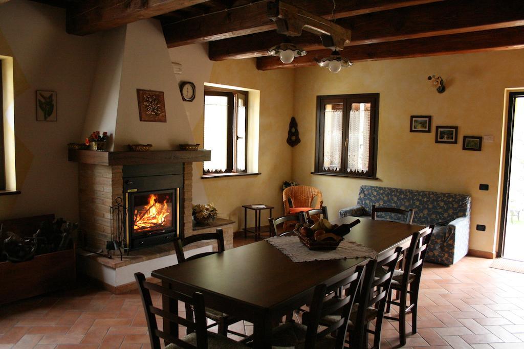 Agriturismo Il Sentiero Montalto delle Marche Exterior foto